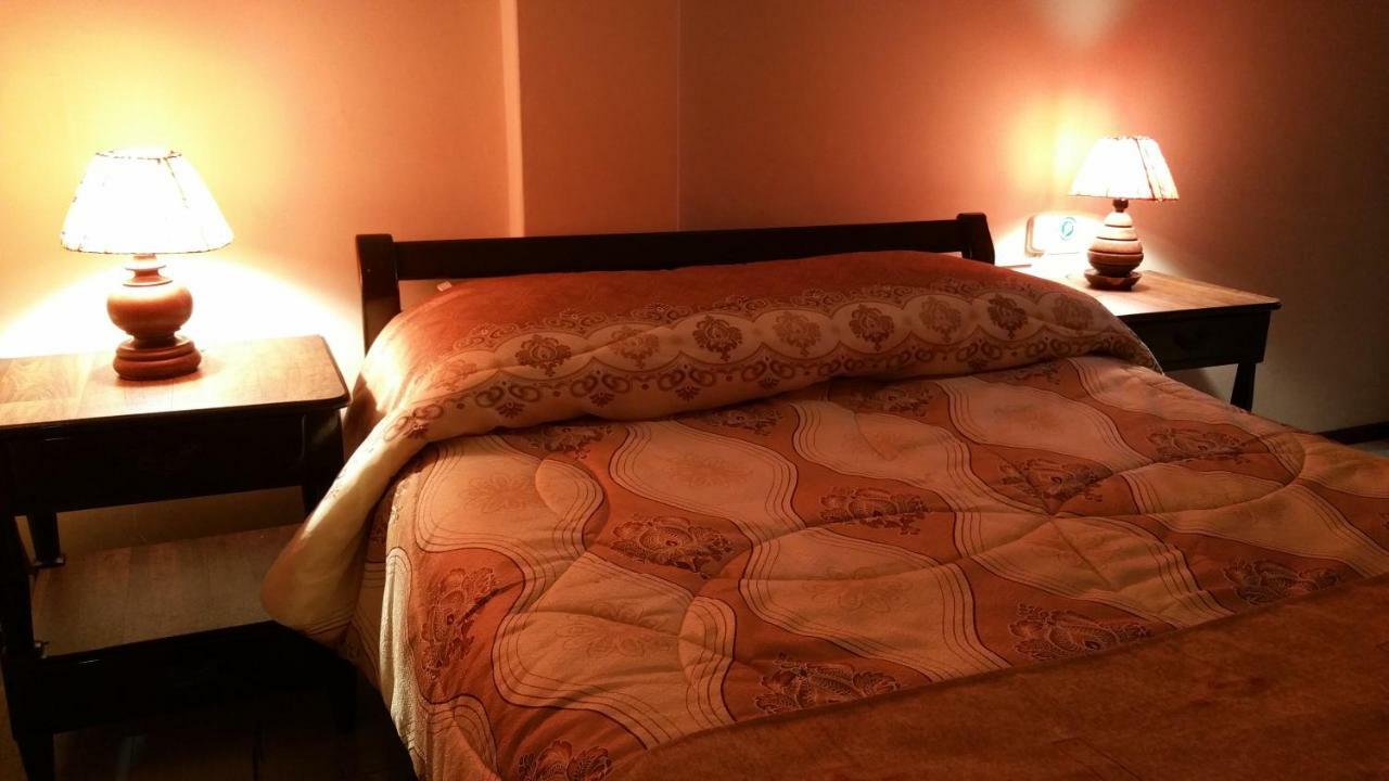 Hotel Flor De Oriente 바뇨스 외부 사진